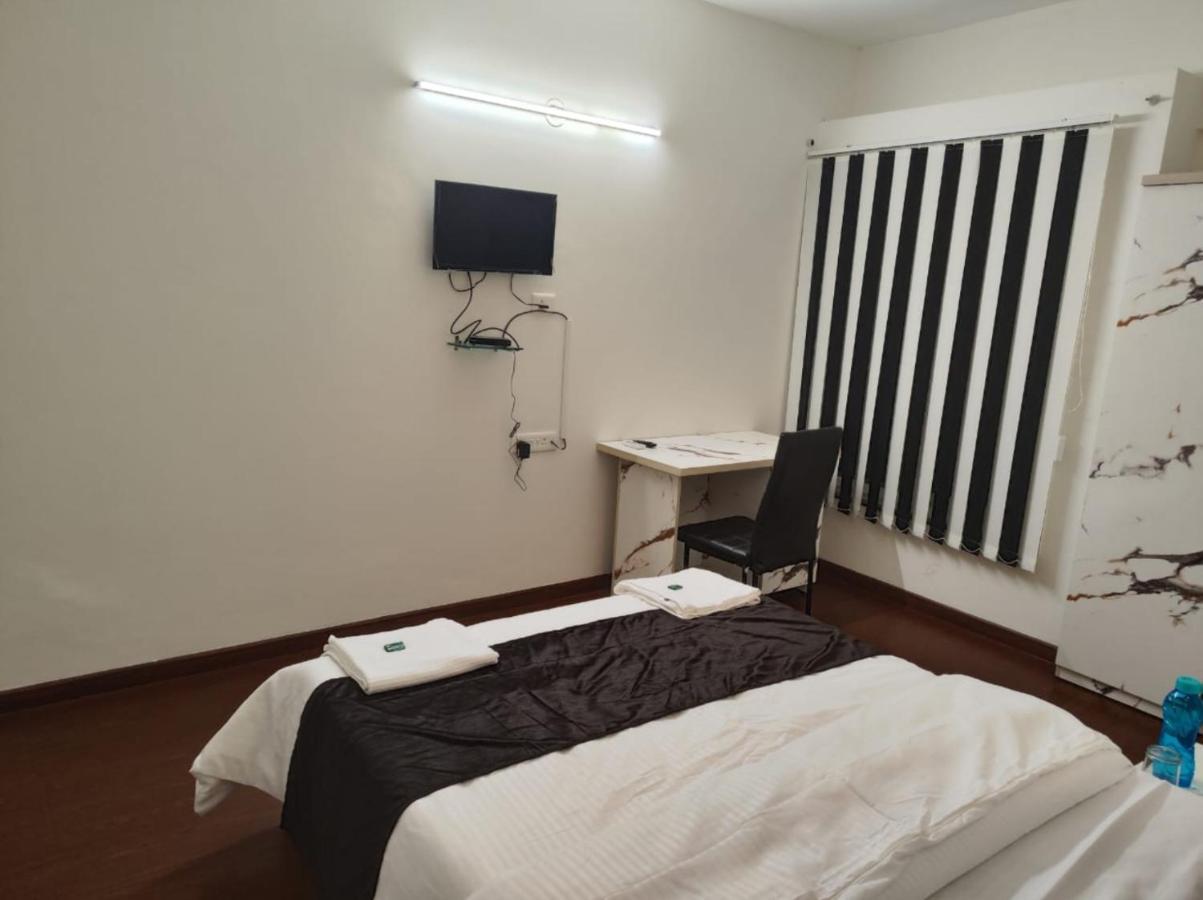 Royal Palm Hospitality Services 3
